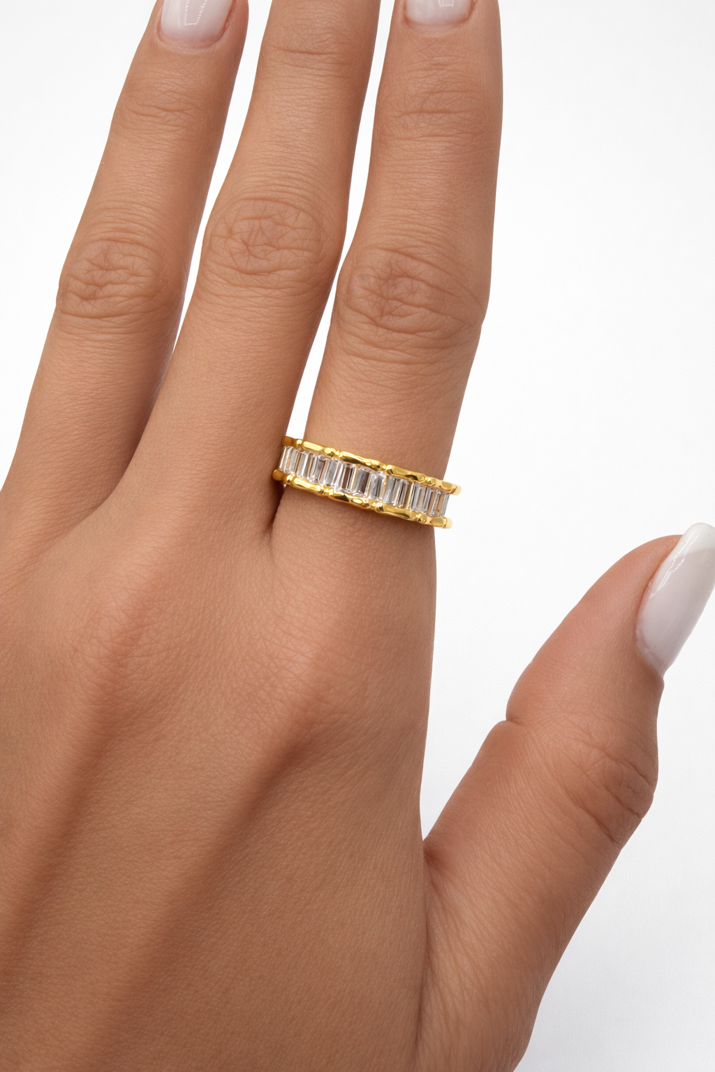 Eternal Line Gold Ring