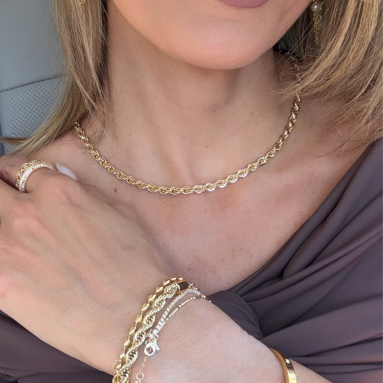 Golden Bow Chain Neckaces