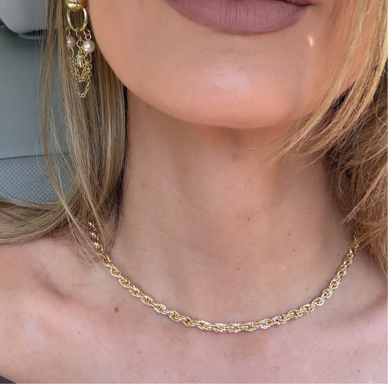 Golden Bow Chain Neckaces